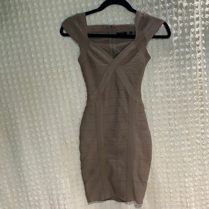 Guess stretchy open back dress size XS